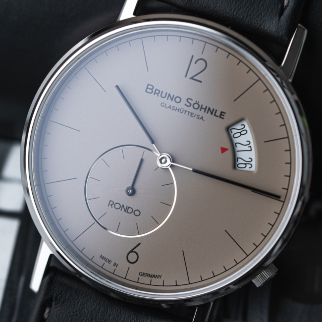 Bruno Söhnle.Rondo Big_17-13053-861_mood.beige.Lederband.JuwelierRothUlm