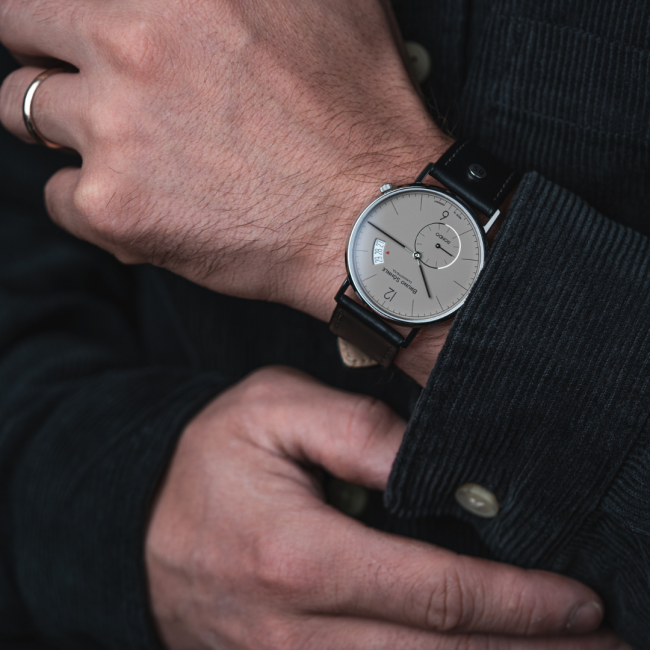 Bruno Söhnle.Rondo Big_17-13053-861_wrist.beige.Lederband.JuwelierRothUlm