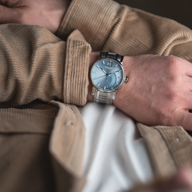 herrenuhr-17-13073-344-pesaro-i-2025-bruno-soehnle-glashuette-wrist.hellblau.juwelierRothUlm