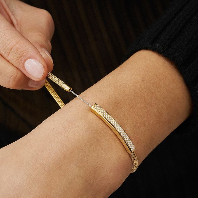 Joerg_Heinz_2024-Look_07-0158_.women.felx.GG.JuwelierRothUlm