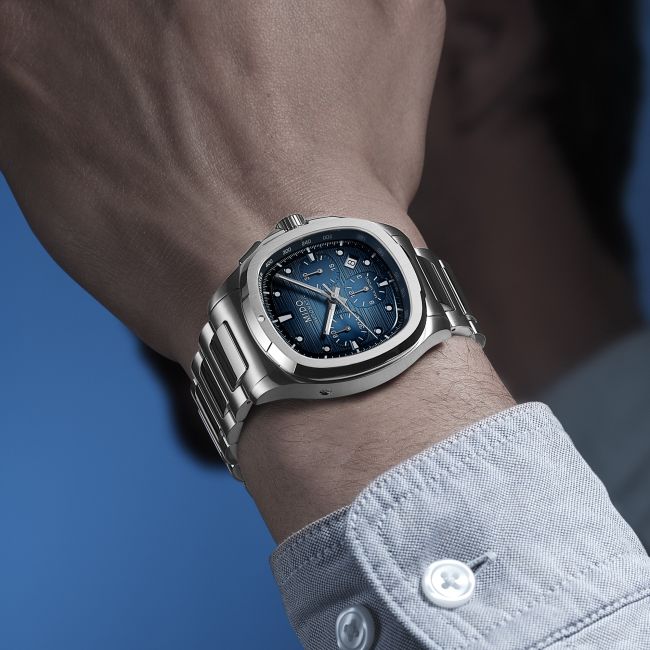 M049.527.11.041.00_Multifort TV Chronograph_Mood blau_Juwelier-Roth